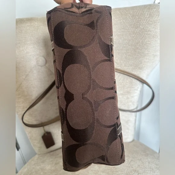 Coach Vintage Tote 11098 (Brown with Metallic Bronze Trimming) - Picture 13 of 16
